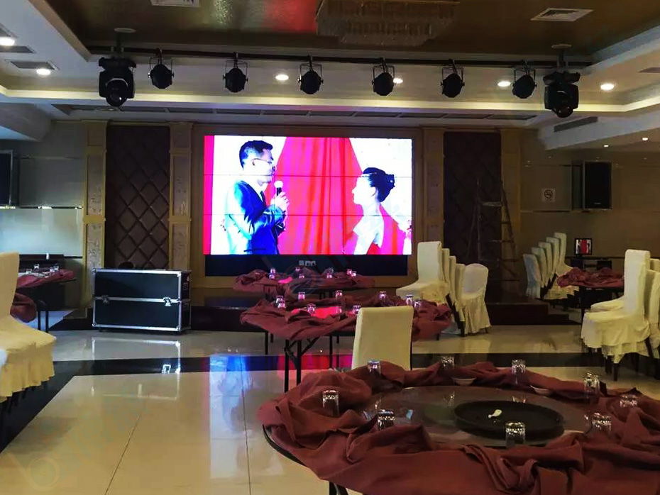 博慈自主报关的三星55寸液晶拼接屏多媒体舞台展示系统正式进驻上海碧丽宫大酒店大厅