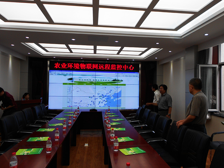 北京中关村农业研究院超窄边55寸液晶拼接单元打造的3×4液晶拼接显示系统