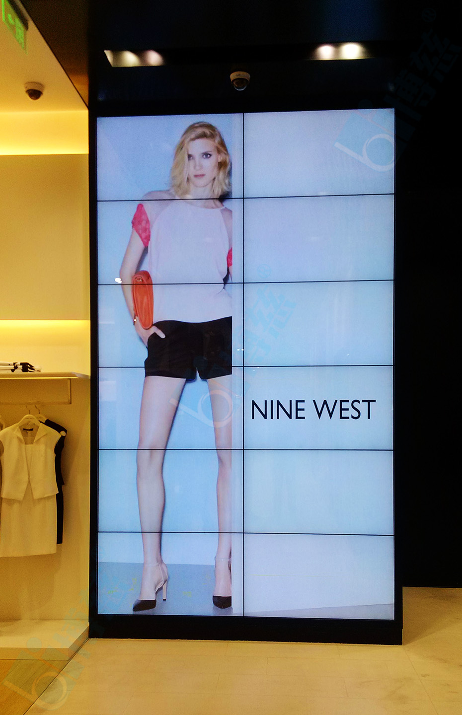 美国奢侈品牌 NINE WEST(玖熙）北京专卖店的可视化终端项目
