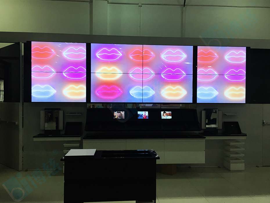 三星原装整机打造Dior高端时尚大屏幕展示系统