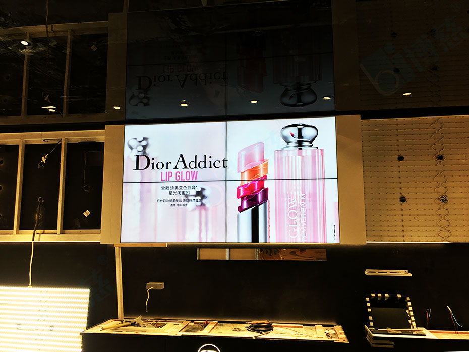 三星原装整机打造哈尔滨远大购物中心Dior迪奥展示系统