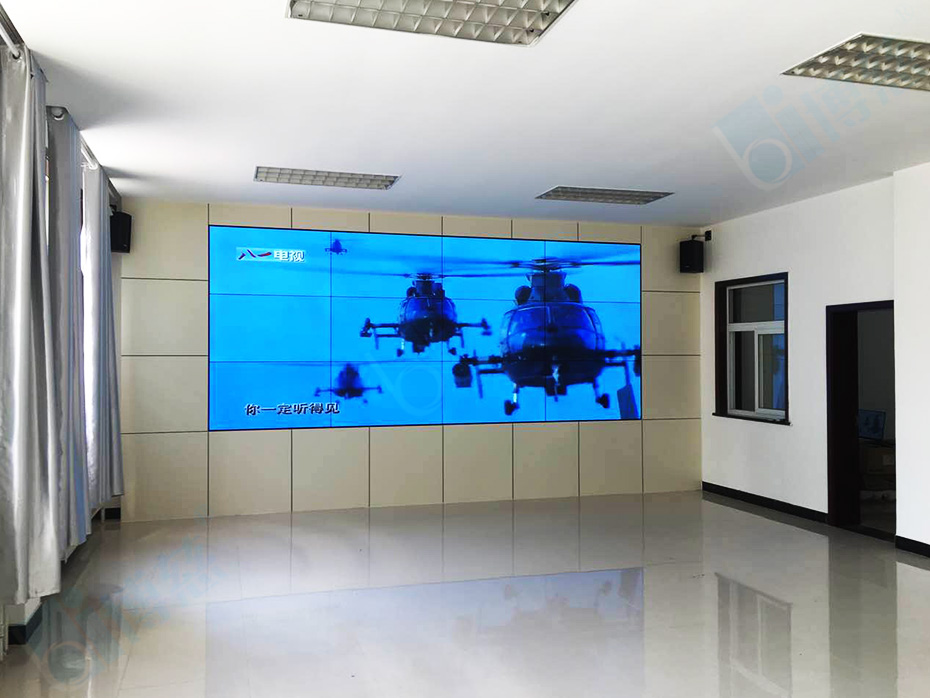 陕西宝鸡军分区引进三星3.5mm55寸拼接屏打造多功能会议管理系统平台