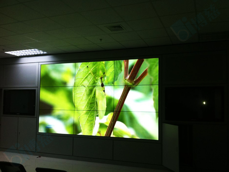 LG3.5mm55寸液晶拼接屏打造河南郑州工程技术学院多媒体会议展示系统