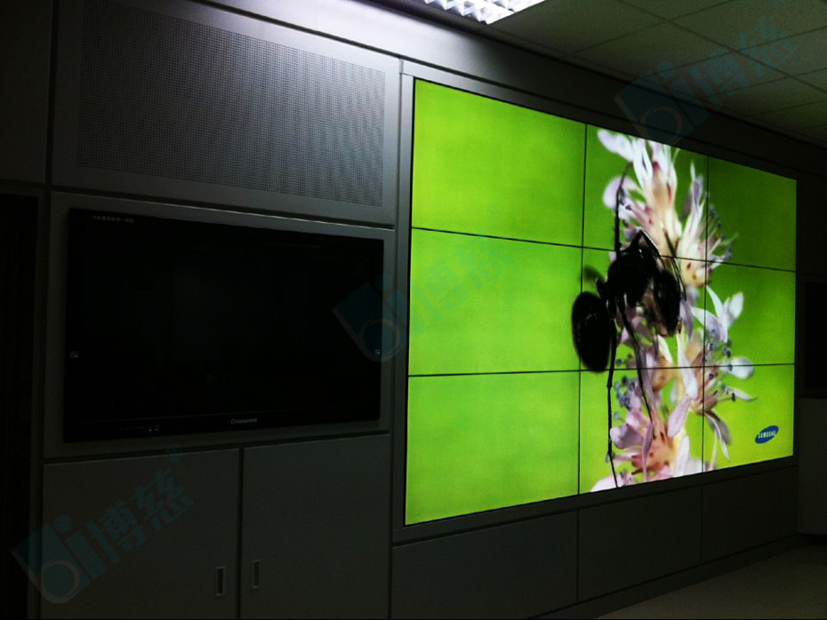 LG55寸液晶拼接屏打造河南郑州工程技术学院多媒体会议展示系统