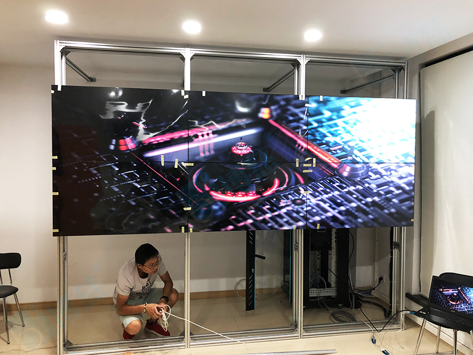 博慈46寸液晶拼接屏入驻上海普陀区网格化综合管理服务中心打造综合治理展示系统平台
