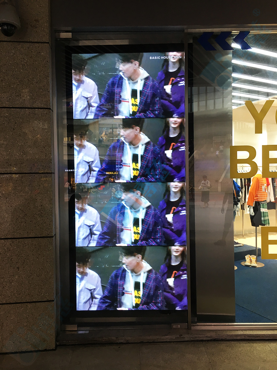 三星3.5mm55寸液晶拼接屏入驻上海长泰国际商业广场打造多媒体展示系统